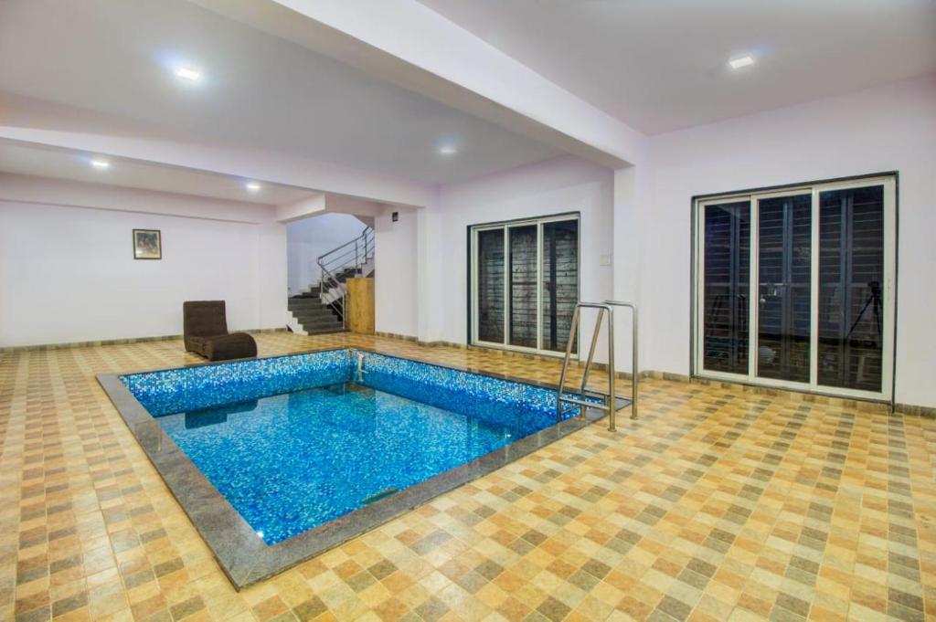4BHK Non-AC ( mountain view) (Bungalow No - # 4c)