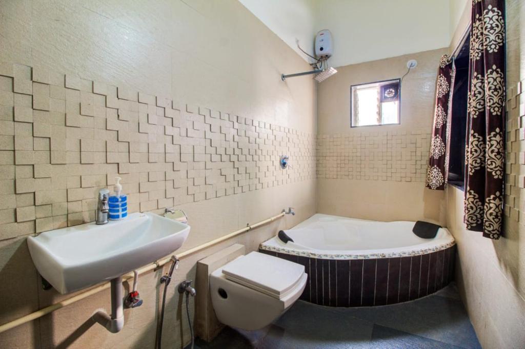 4BHK Non-AC ( mountain view) (Bungalow No - # 4c)
