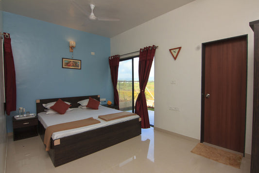 Lonavla: 4BHK Bungalow, Hill view (Prop.id #248901)