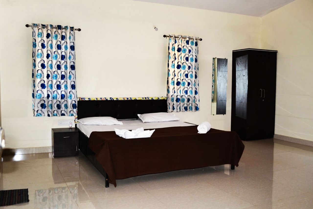 Panchgani: 4BHK Non-AC, Bungalow (Bungalow No - # 7)