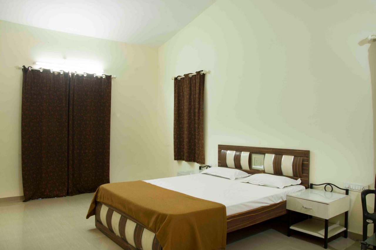 4BHK (Non-AC) (Bungalow No - # 2 )