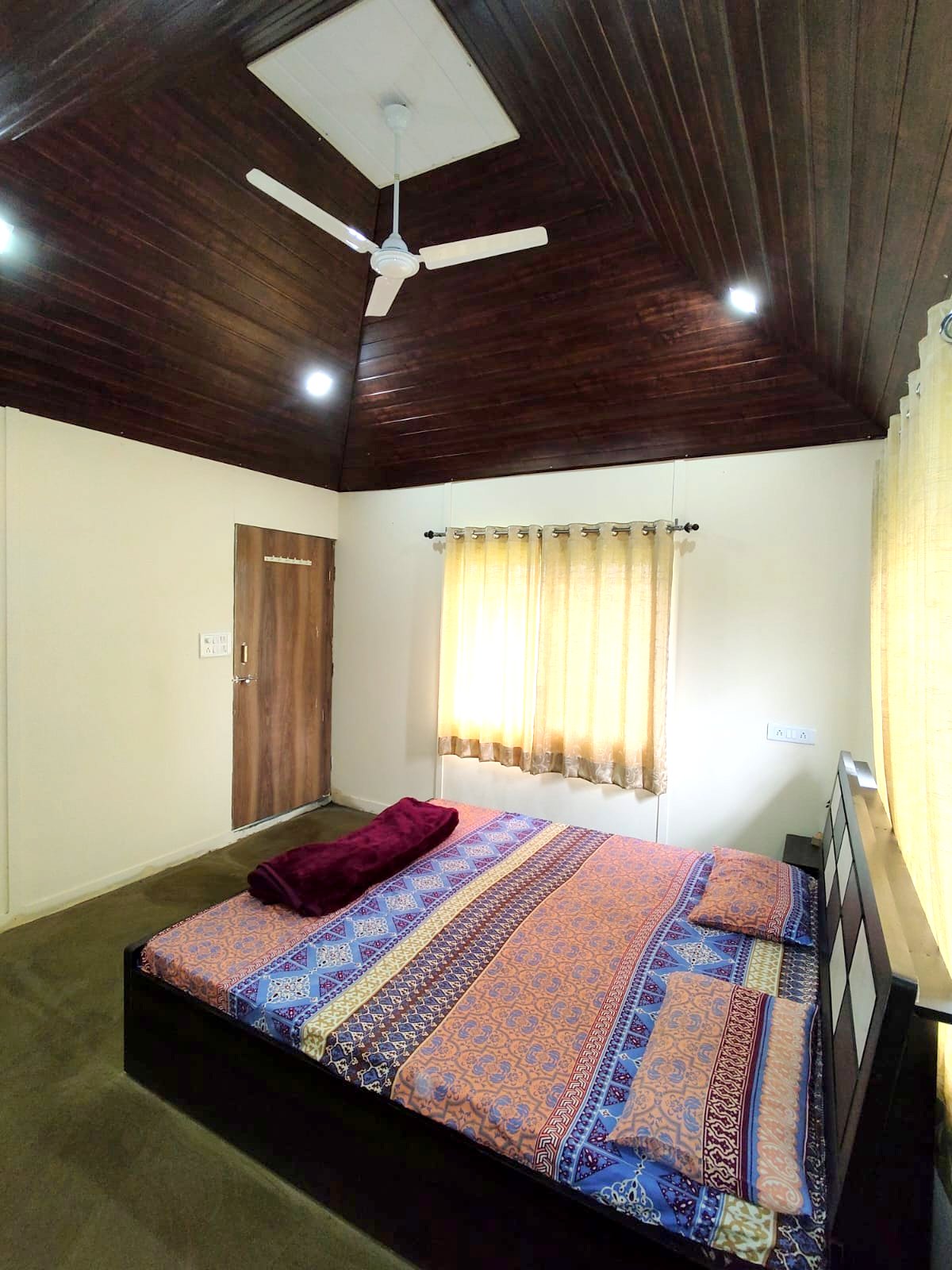 5BHK Non-AC (+1child bedroom) Villa (Backwater view ) (Bungalow No - # 8)