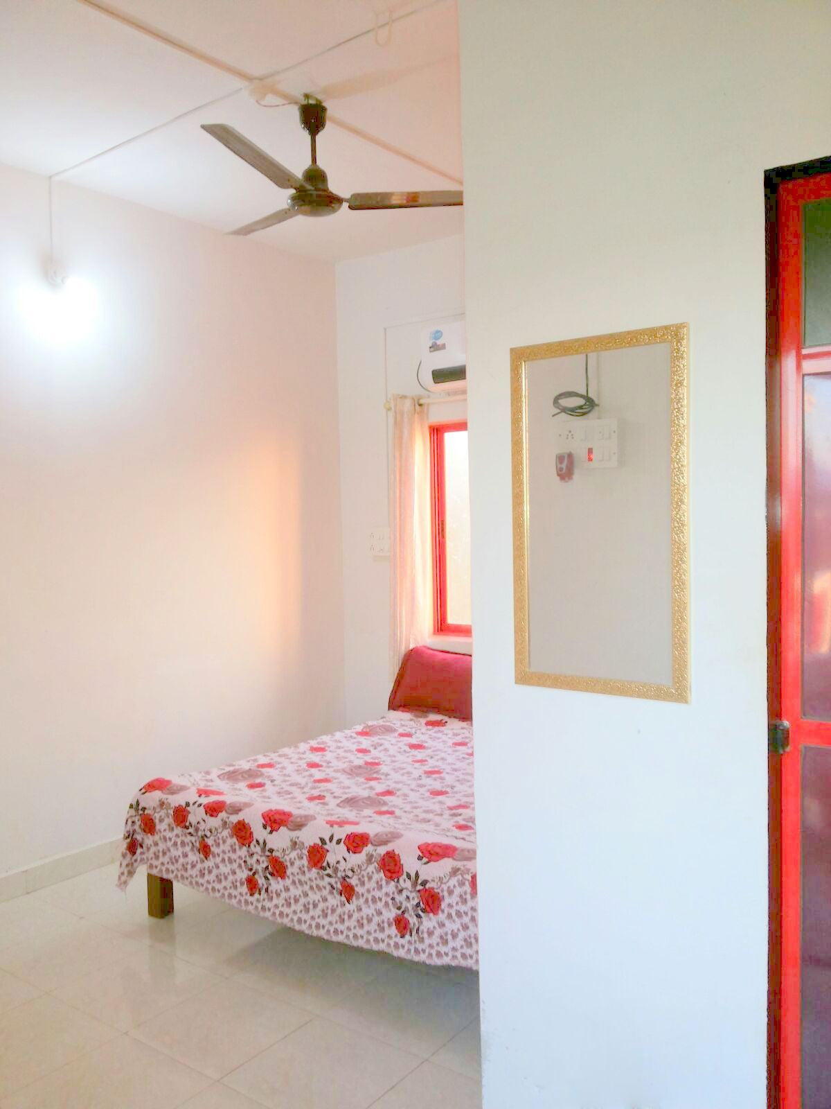 Nagaon Beach (Alibaug) : Stay in standard room with all meals (Veg/Non-Veg), Swimming Pool & MORE!