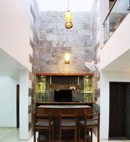 Panchgani: 5BHK AC Bungalow (Bungalow No - # 8)
