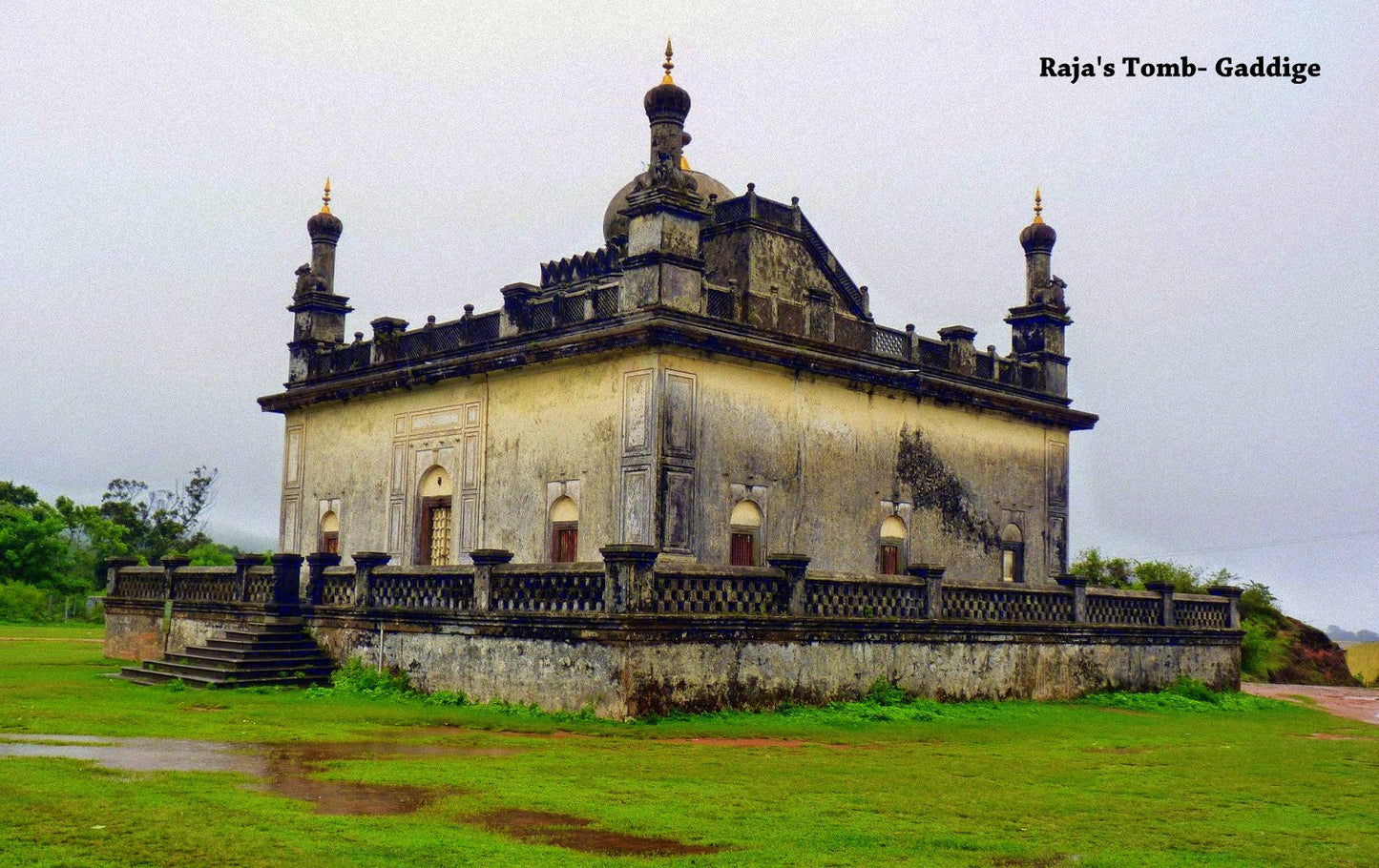 Coorg (Scotland of India):- 4Nights / 5Days: Stay in Lo Holidays Verified Luxury Resort/Hotel + Mysore/Coorg Sightseeing  & More!