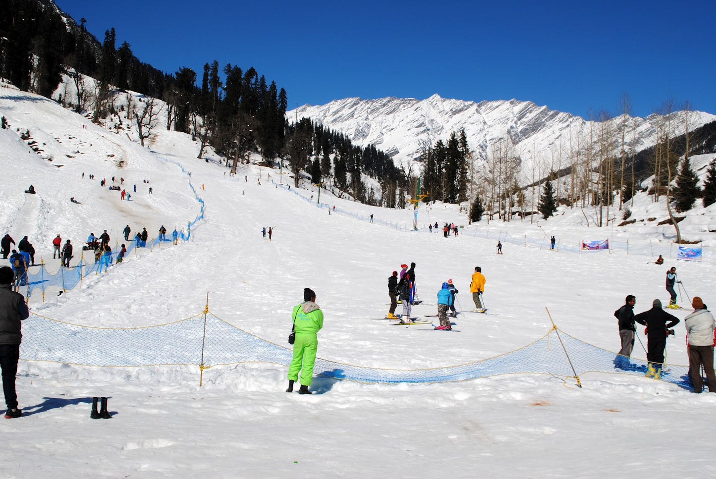 Kullu-Manali Honeymoon Special (Leisurely 4N/5D) (Delhi to Delhi): Stay in 3 Star Hotel, Sightseeing by Pvt. Car & More!