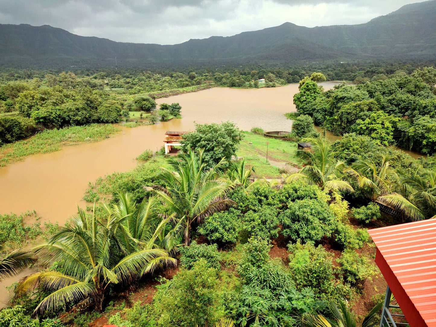 Mhakoshi (Bhor)- Backwater view resort with private water fall, Stay & 100 + Exclusive Plants