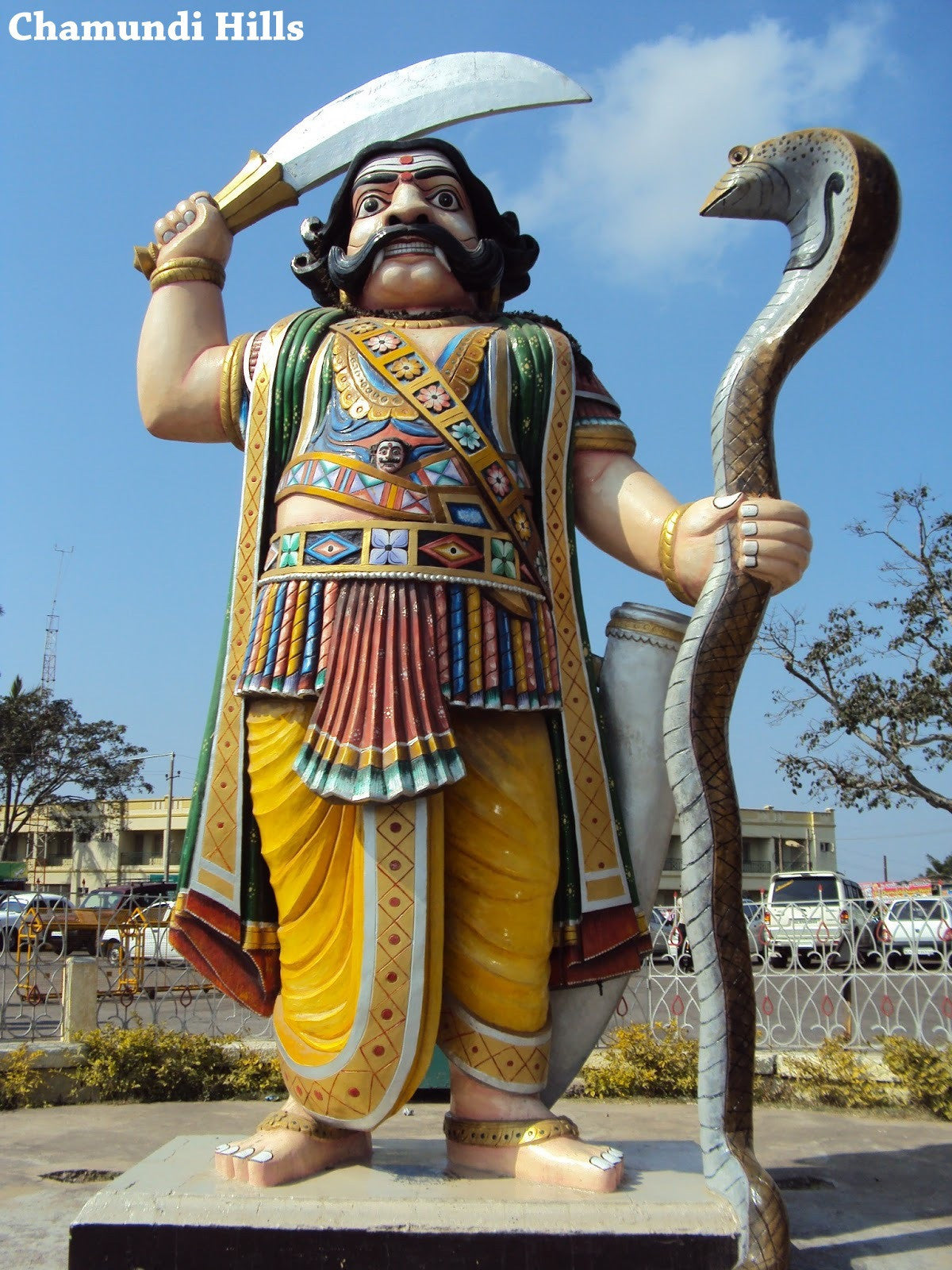 Coorg (Scotland of India):- 4Nights / 5Days: Stay in Lo Holidays Verified Luxury Resort/Hotel + Mysore/Coorg Sightseeing  & More!